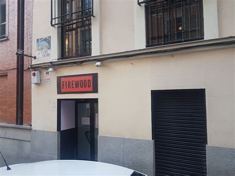 opiniones de firewood gay bar madrid|Pub y bar Firewood, Madrid